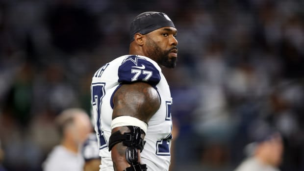 LT Tyron Smith